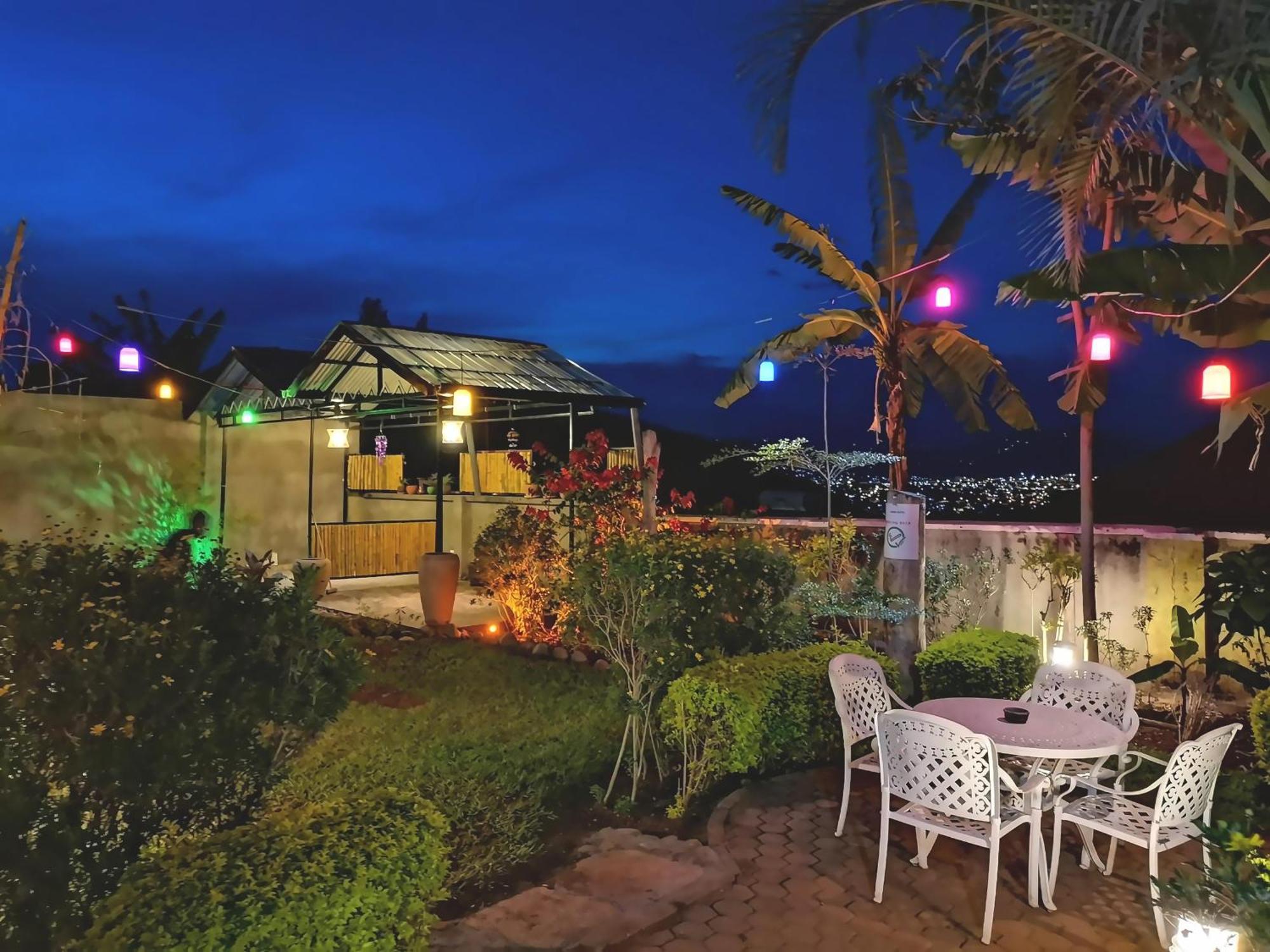 Yambi Guesthouse Kigali Exterior photo